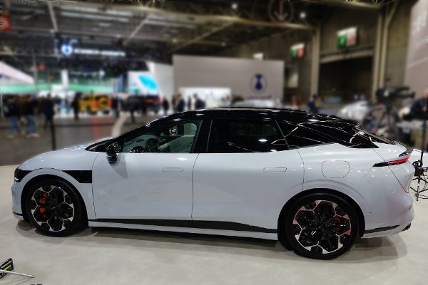 Zeekr 7GT