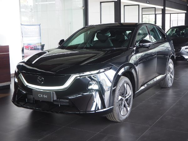 Mazda CX-6e